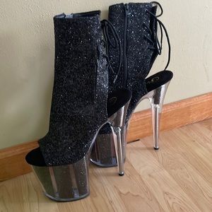 Pleaser Flamingo boots, like new!